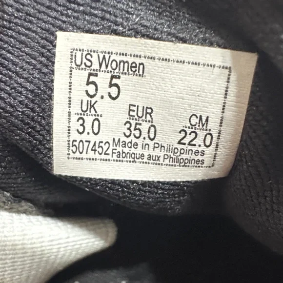 Vans Black and White Old Skool Low-Top Sneakers - Picture 5 of 5